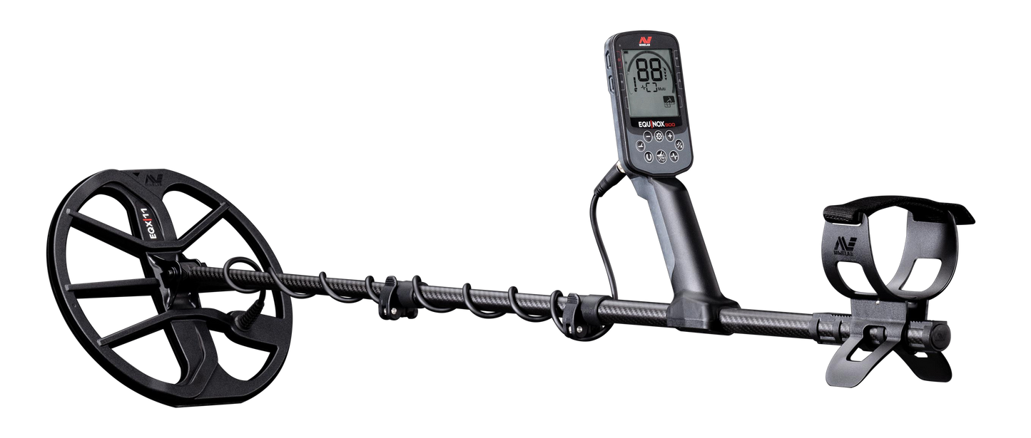 MINELAB EQUINOX 900 METAL DETECTOR